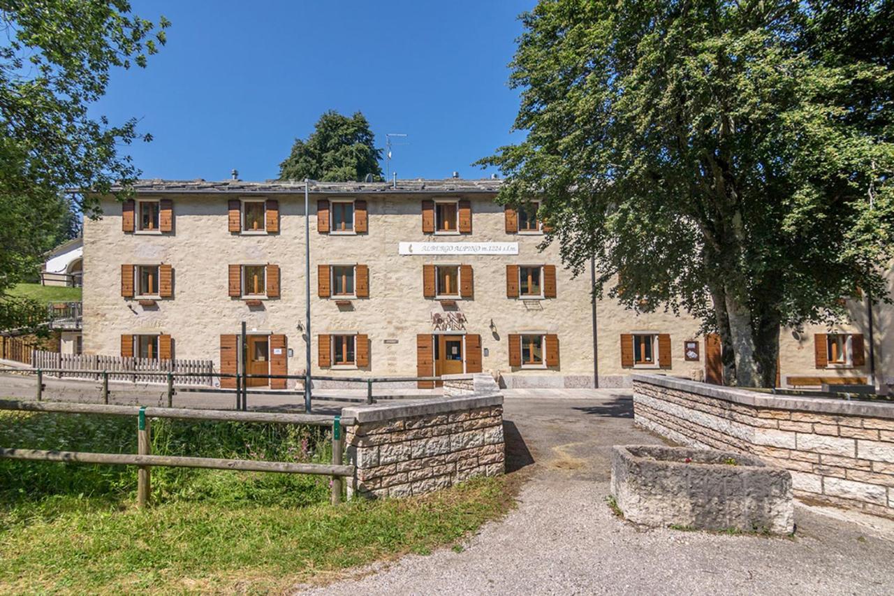 Locanda Alpina A 1250 Mt Ала Экстерьер фото