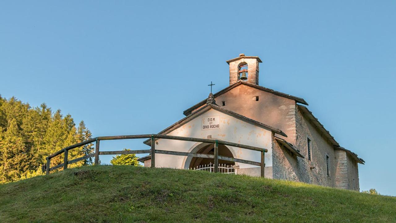 Locanda Alpina A 1250 Mt Ала Экстерьер фото