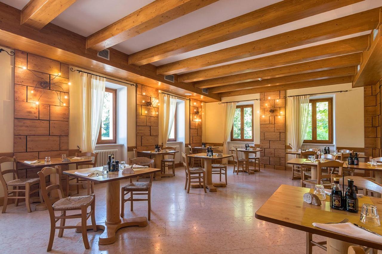 Locanda Alpina A 1250 Mt Ала Экстерьер фото