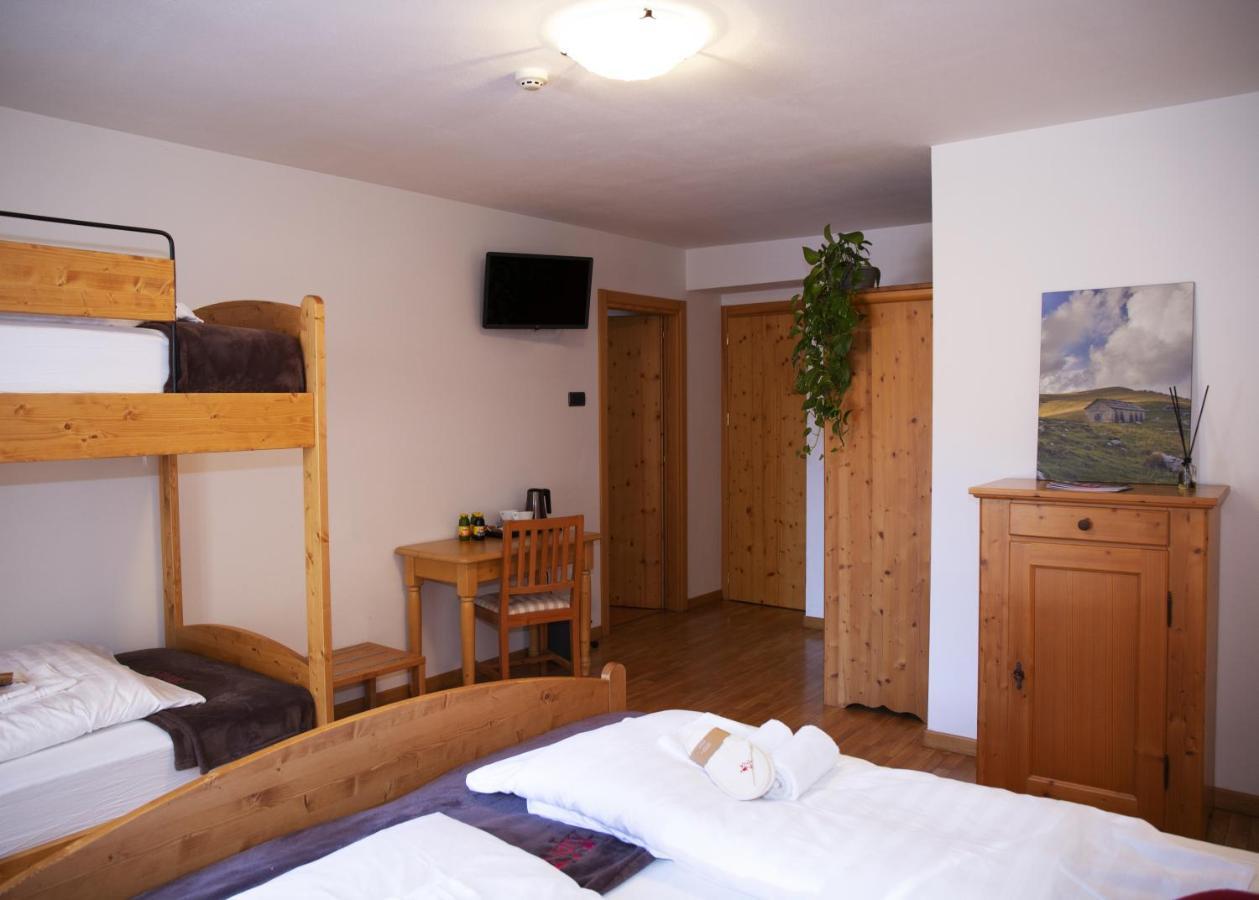 Locanda Alpina A 1250 Mt Ала Экстерьер фото
