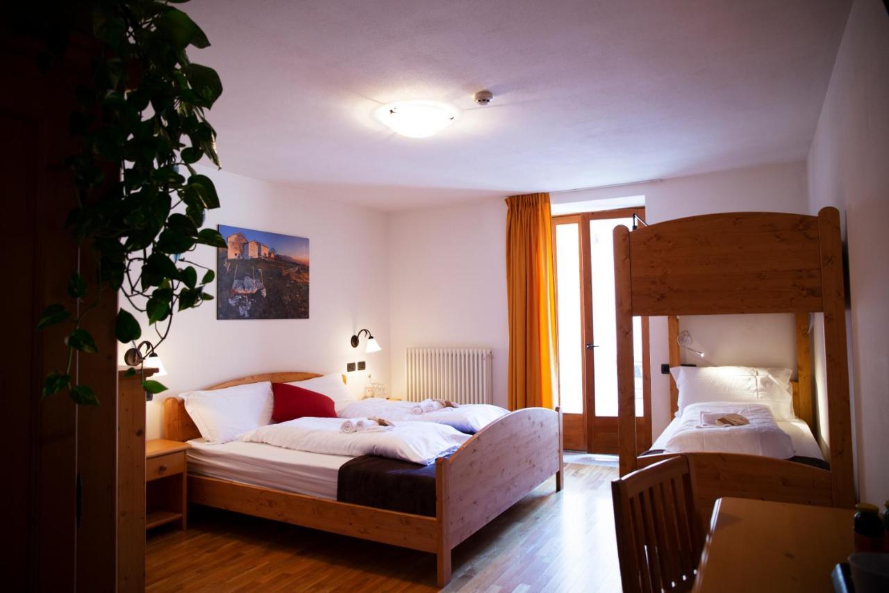 Locanda Alpina A 1250 Mt Ала Экстерьер фото
