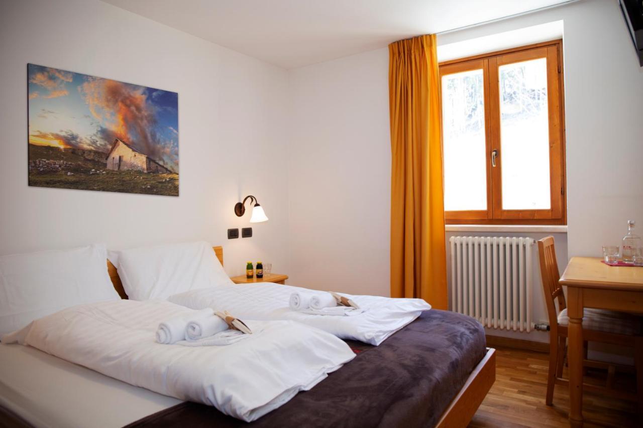 Locanda Alpina A 1250 Mt Ала Экстерьер фото